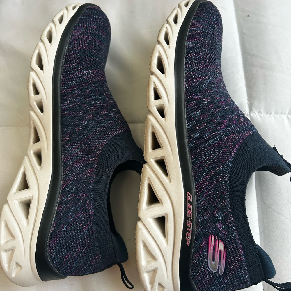 Skechers Black and Purple Athletic Shoes - Picture 3 of 6